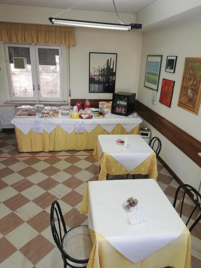 Albergo Roma ลันชาโน ภายนอก รูปภาพ