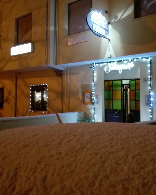 Albergo Roma ลันชาโน ภายนอก รูปภาพ