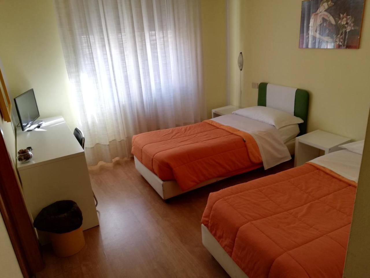 Albergo Roma ลันชาโน ภายนอก รูปภาพ