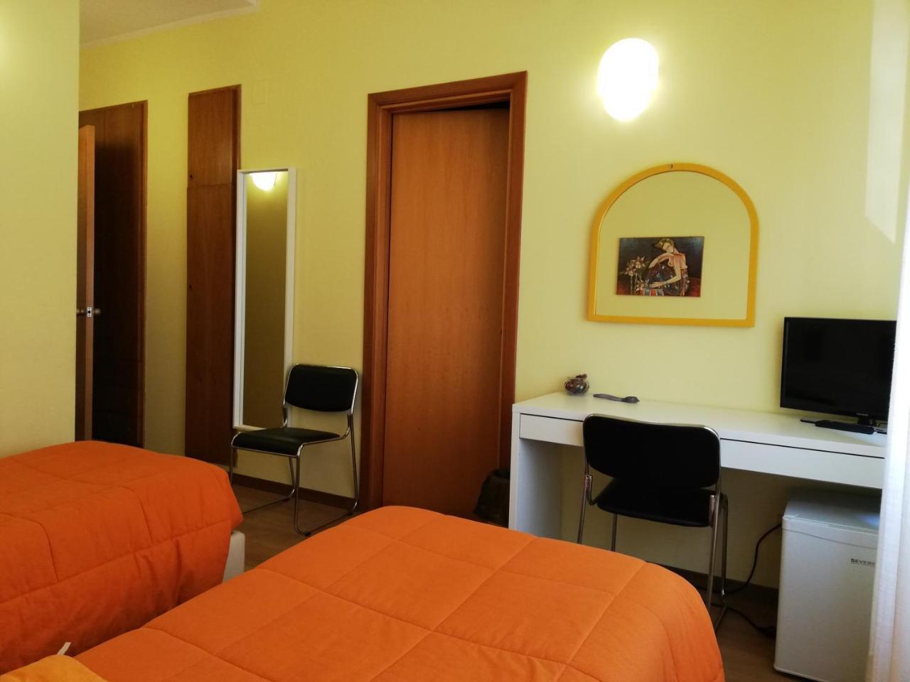 Albergo Roma ลันชาโน ภายนอก รูปภาพ