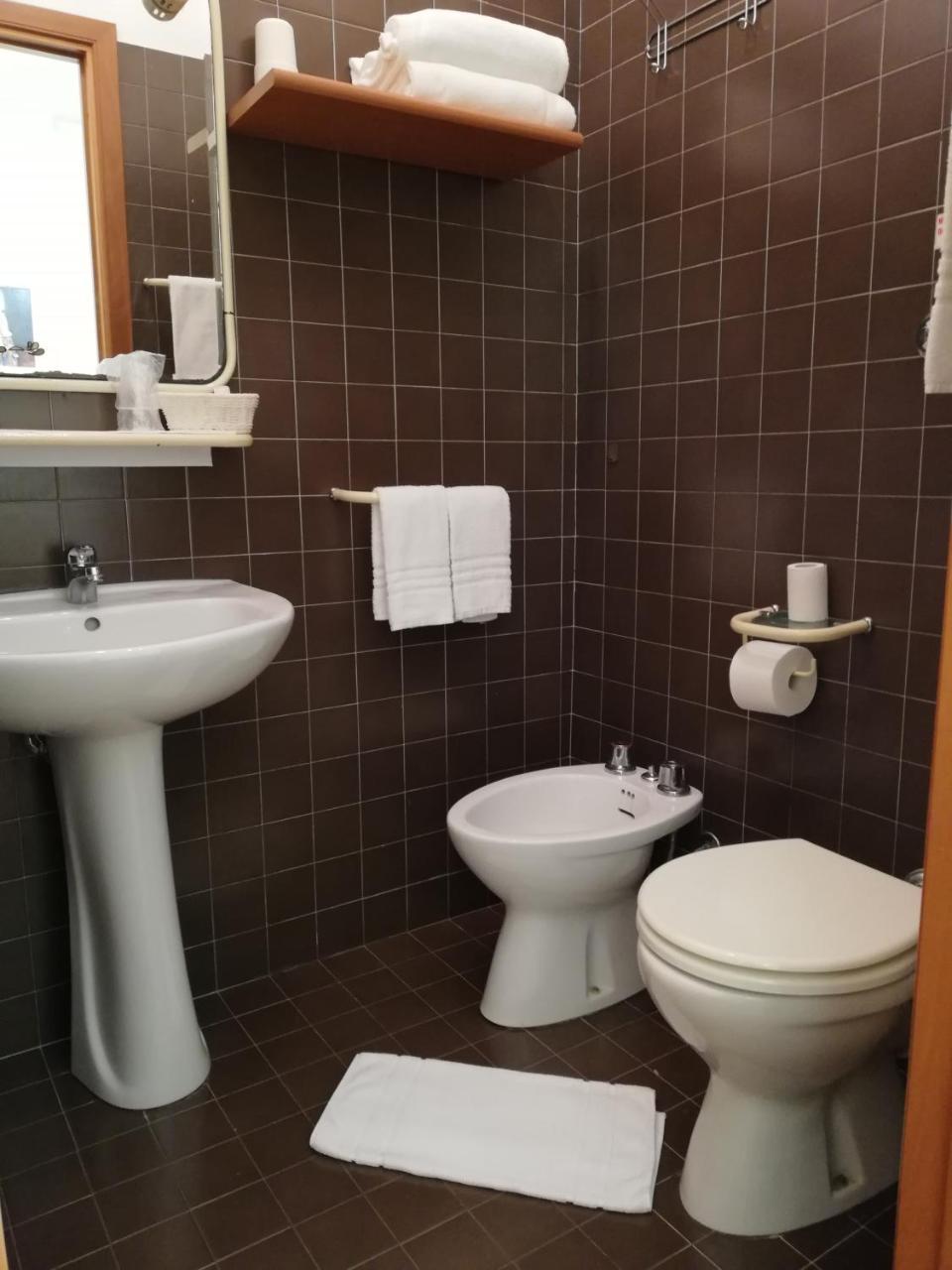 Albergo Roma ลันชาโน ภายนอก รูปภาพ